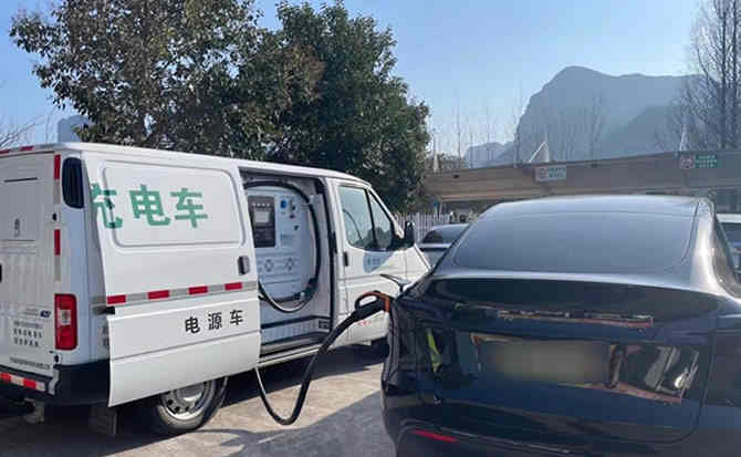 辛集汽车搭电